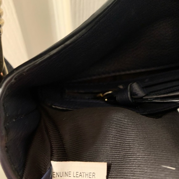 Casselini bag 18 cm x 22 cm x 10 cm approx.preowned in fantastic condition - Picture 14 of 14